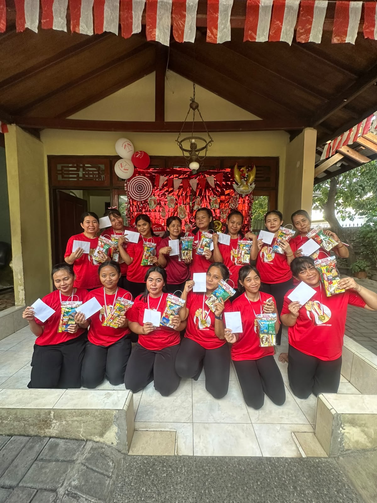 Group photo during the placement journey